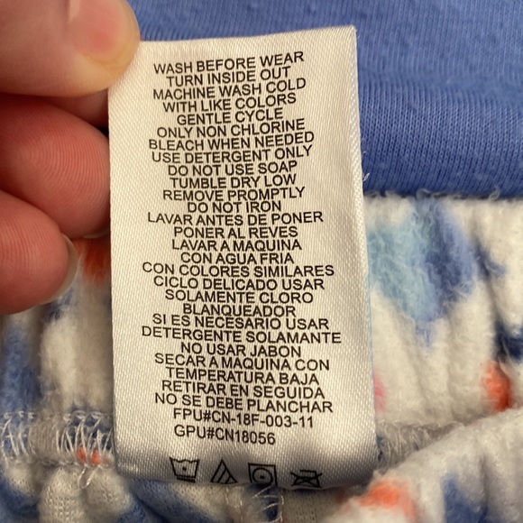 Sleep On It Snowmen “HoliYay!” Pajama Set - Picture 5 of 9